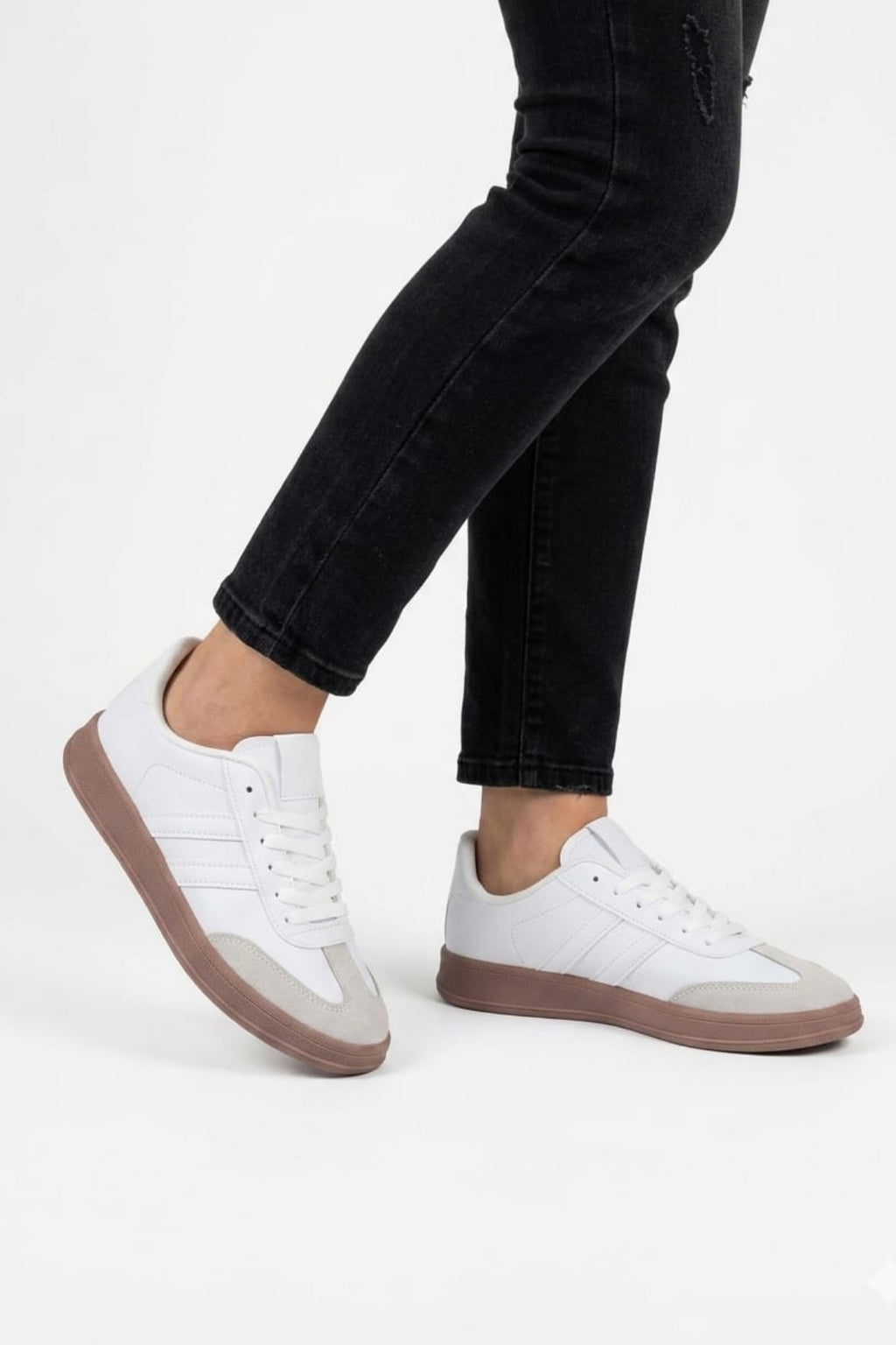 Corin Sade Beyaz Unisex Kahve Taban Bağcıklı Günlük Spor Ayakkabı LND4202 - Görsel 1