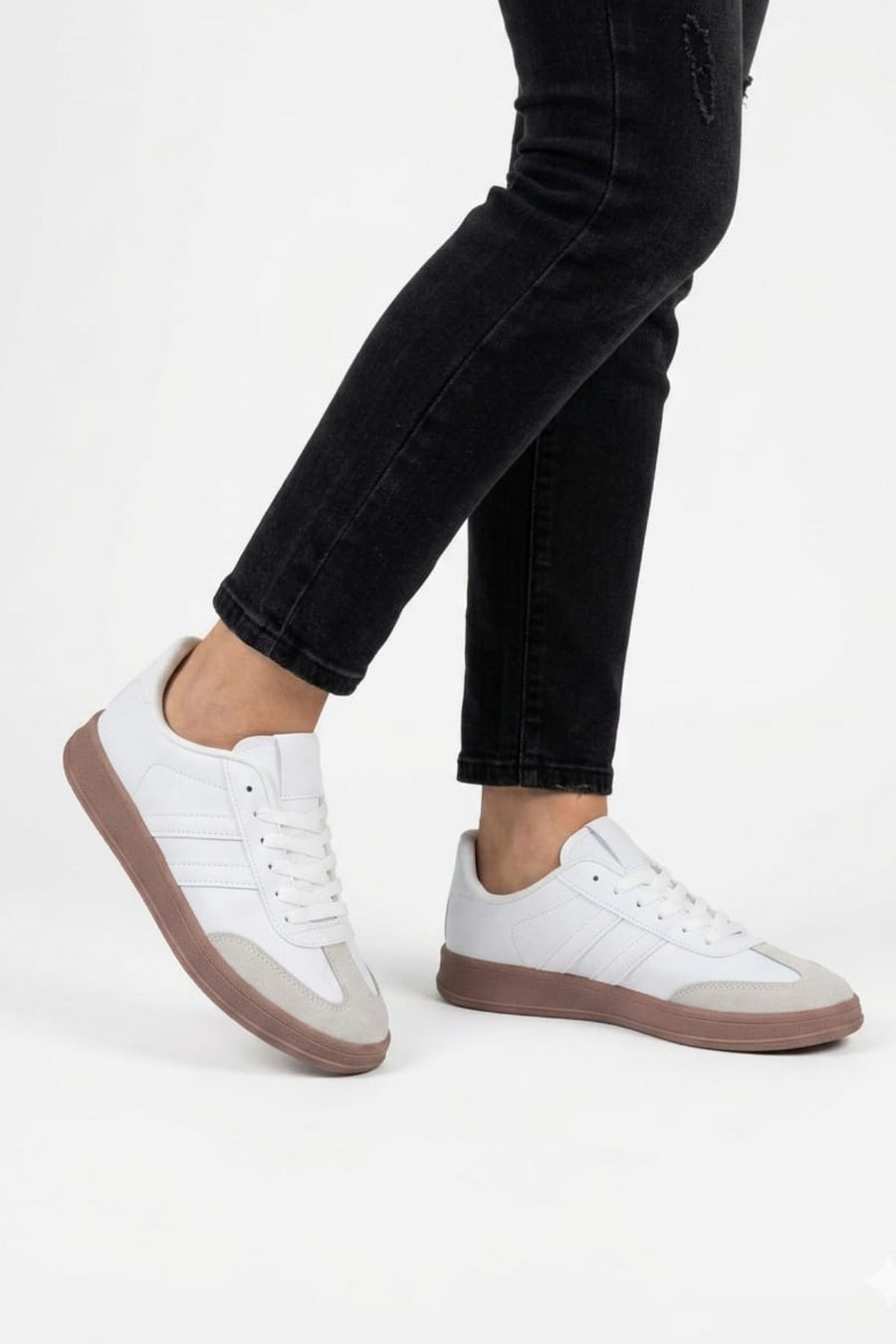 Corin Sade Beyaz Unisex Kahve Taban Bağcıklı Günlük Spor Ayakkabı LND4202 - Görsel 1