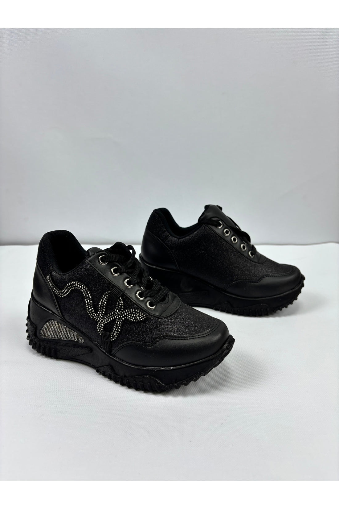 Kadın Sade Siyah Yılan Taş Desenli Sneaker LND4142 - Görsel 1