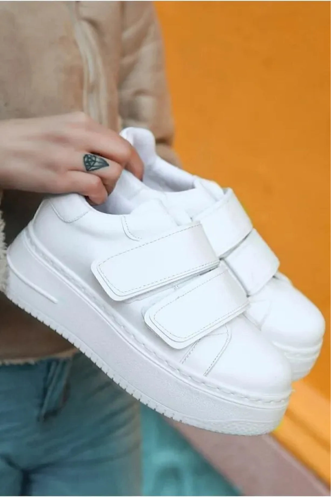 Beyaz Kadın Çıtçıtlı Yüksek Taban Çıtçıtlı Sneaker LND4064