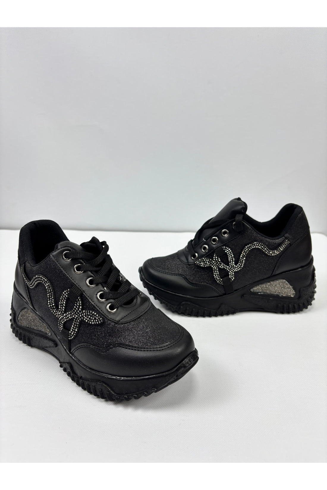 Kadın Sade Siyah Yılan Taş Desenli Sneaker LND4142 - Görsel 1