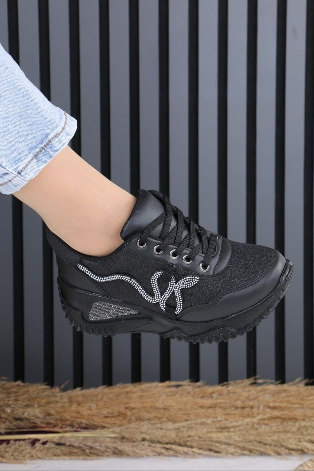 Kadın Sade Siyah Yılan Taş Desenli Sneaker LND4142 - Görsel 3