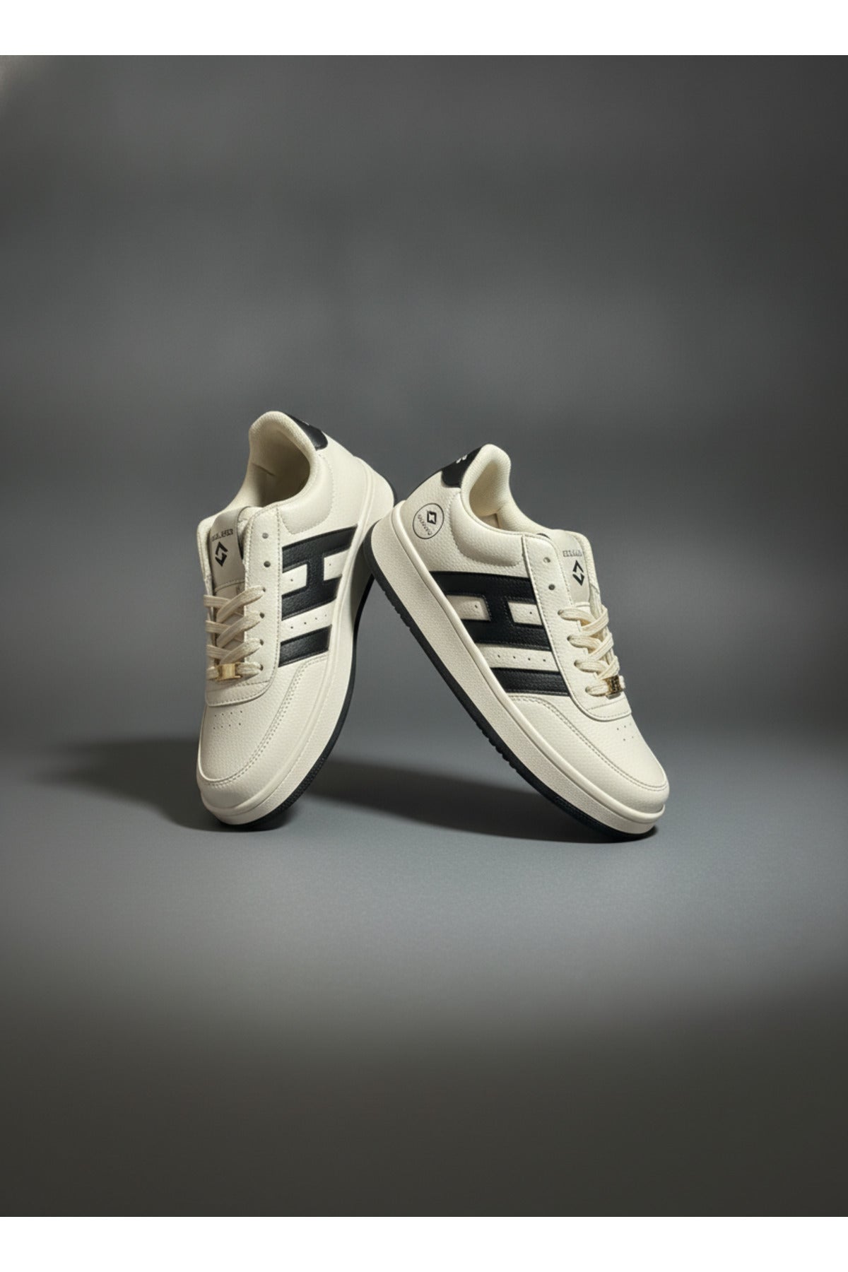 Vintage Görünümlü Krem Siyah Bağcıklı Spor Ayakkabı LND4158 - Görsel 2