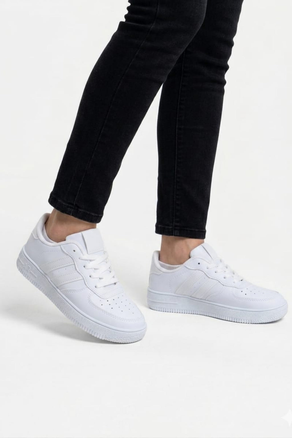 Jerry Sade Beyaz Unisex Air Taban Günlük Bağcıklı Spor Ayakkabı LND4206 - Görsel 1